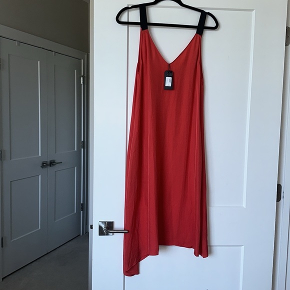 NEW WITH TAGS, SMALL, rag&bone, silky material, excellent condition. No flaws - Picture 9 of 11